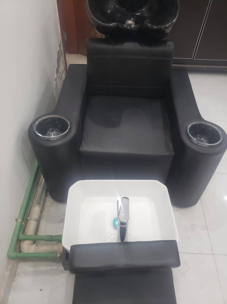 saloon chairs 10