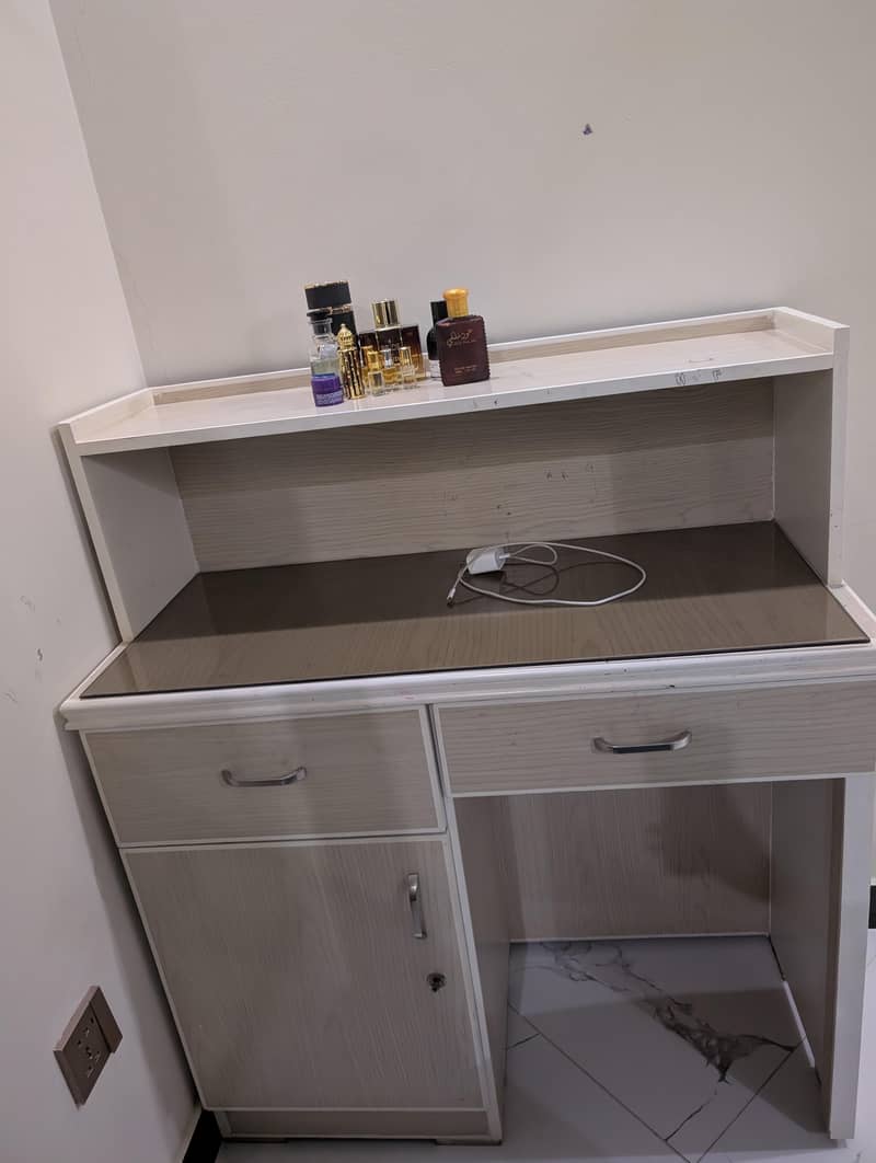 Study table with chair 3