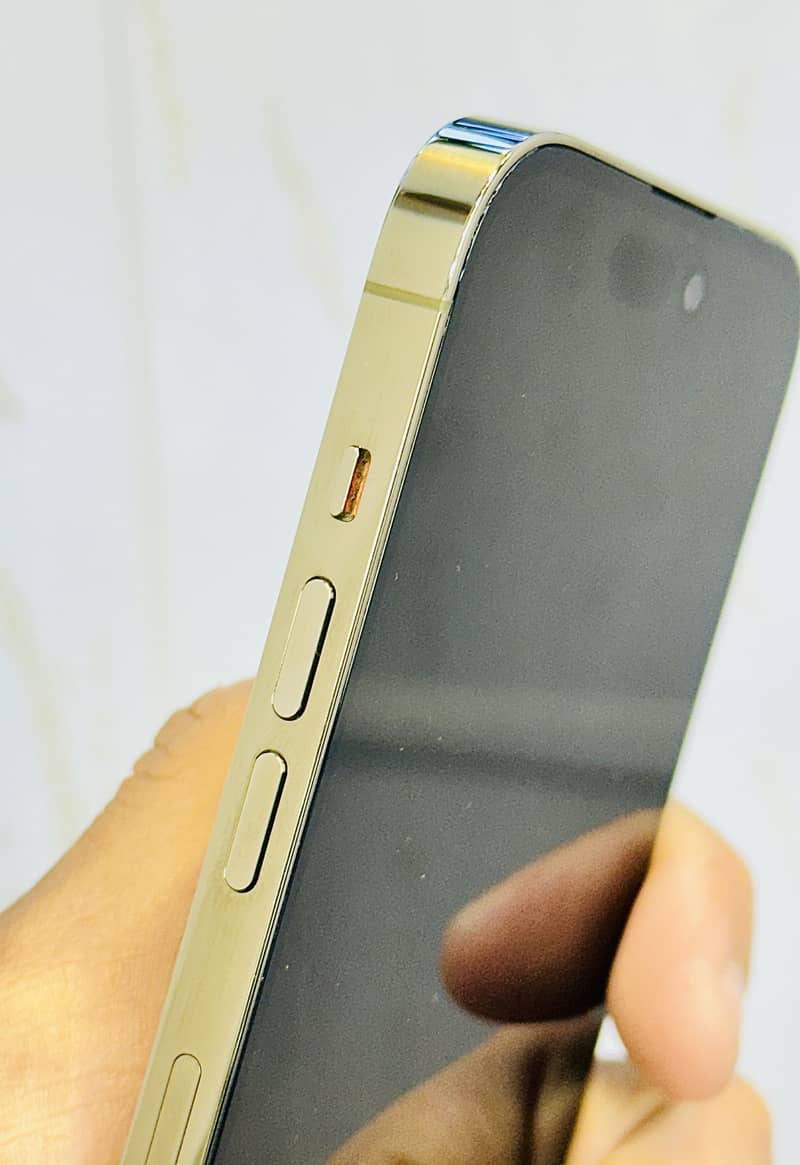 Apple iPhone 14 Pro 3