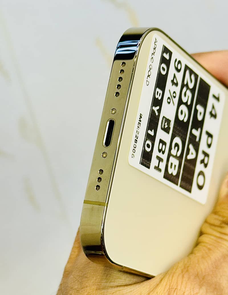 Apple iPhone 14 Pro 10