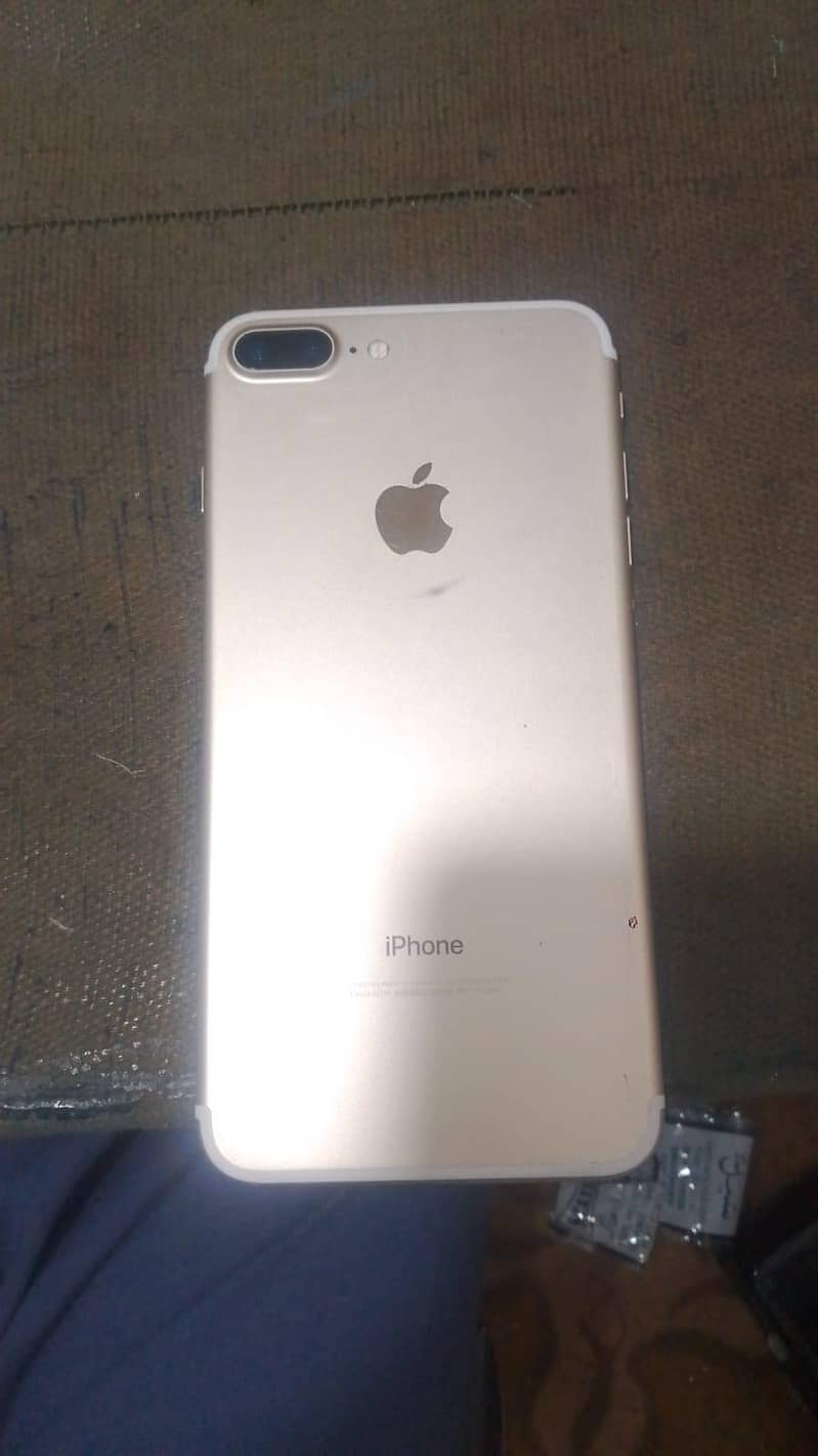 Apple iPhone 7 Plus 0