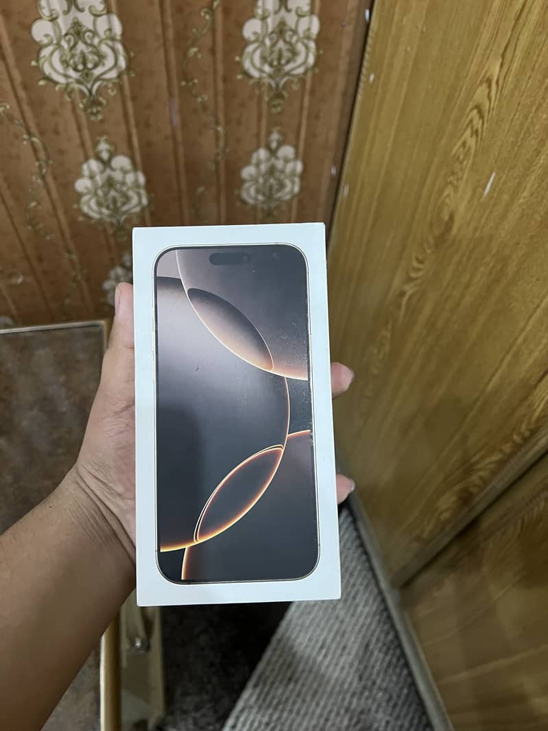 Apple iPhone 16 Pro Max 5