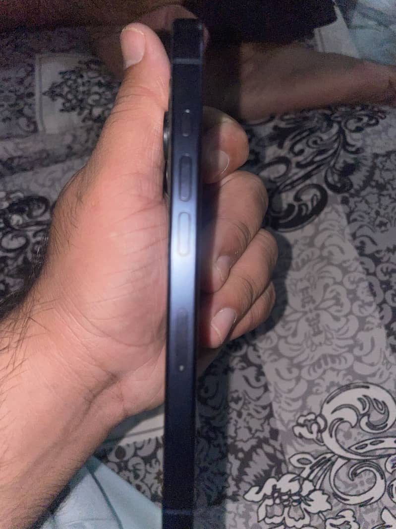 Apple iPhone 15 Pro 5