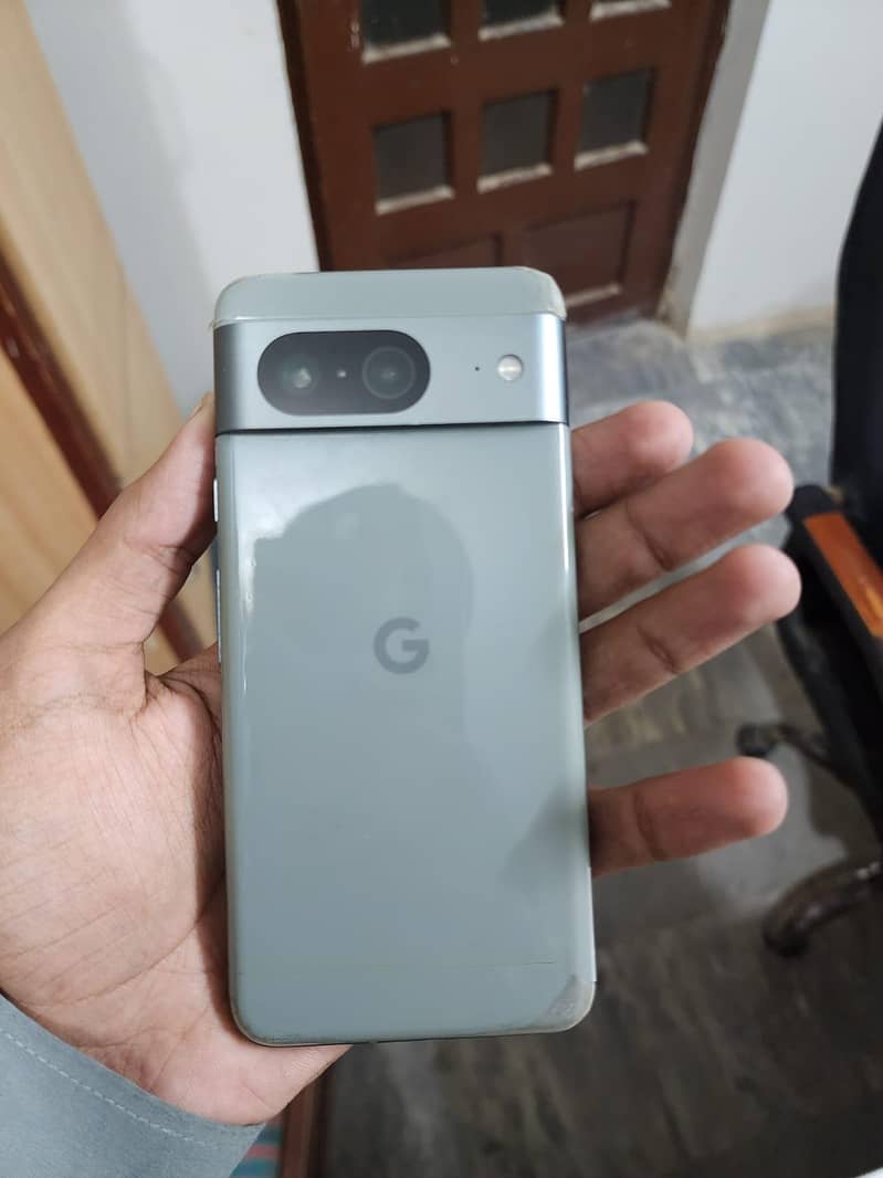 Google Pixel 8 5