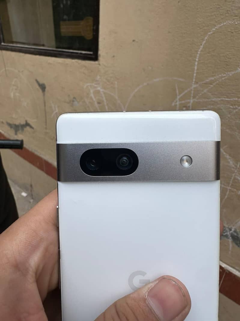 Google Pixel 7a 1