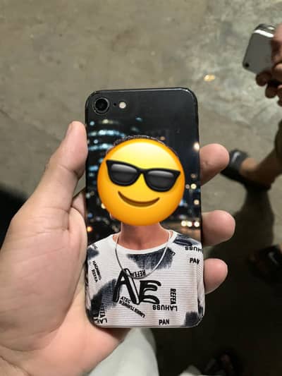 Apple iPhone 8