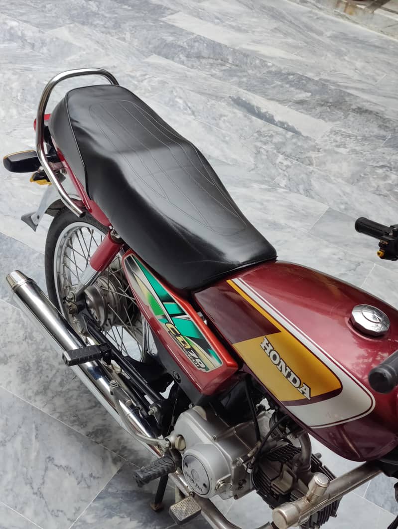 Honda CD 70 4