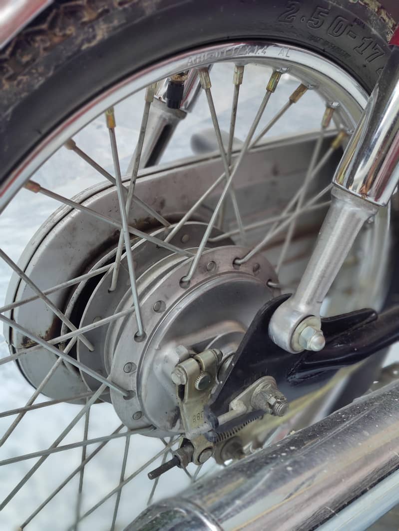 Honda CD 70 8