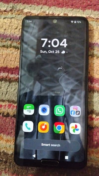 Sharp Aquos R5G