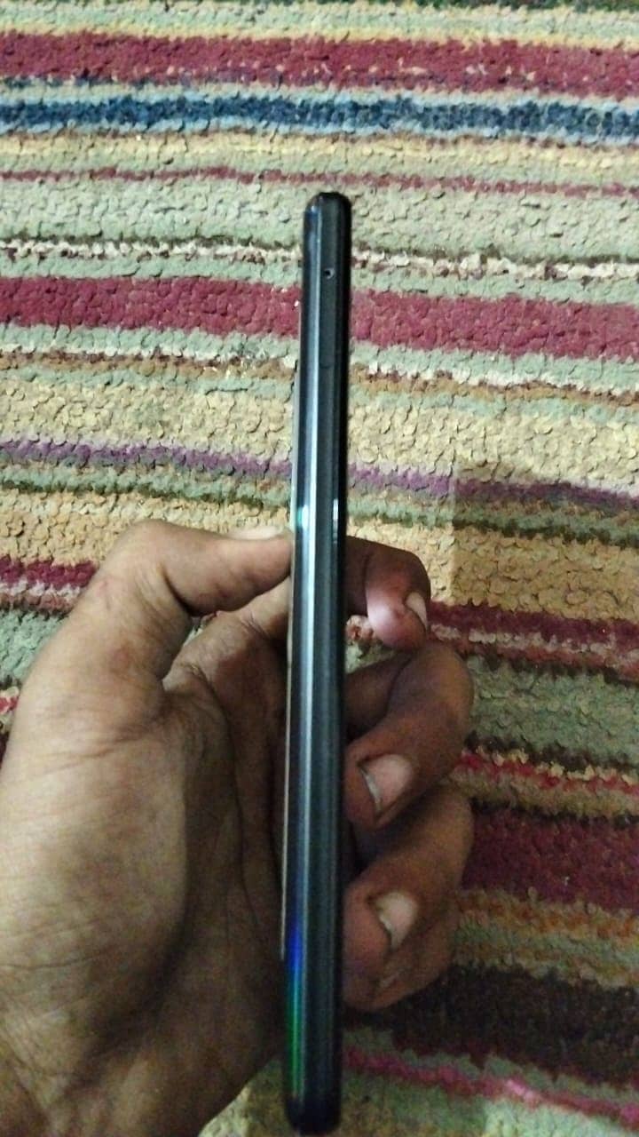 Sharp Aquos R5G 3