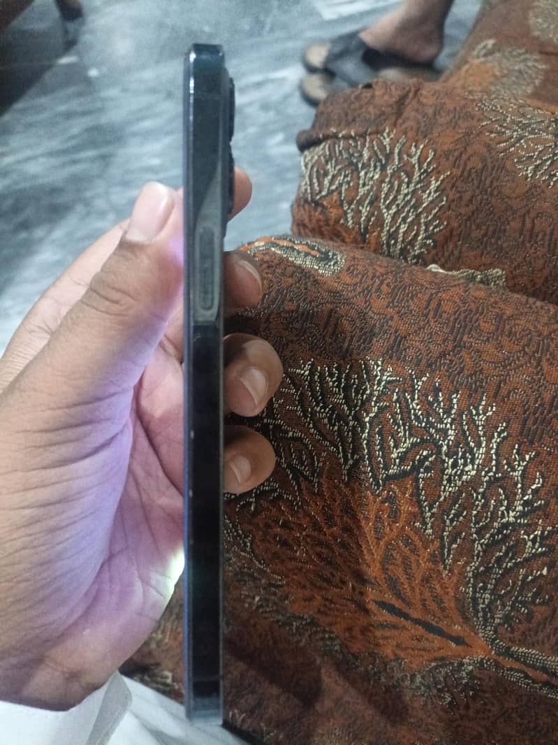 Apple iPhone 12 Pro Max 4