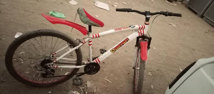 Gher jumper bicycle Good condition main hai    number "03112716845: