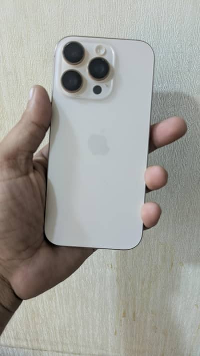 Apple iPhone 16 Pro
