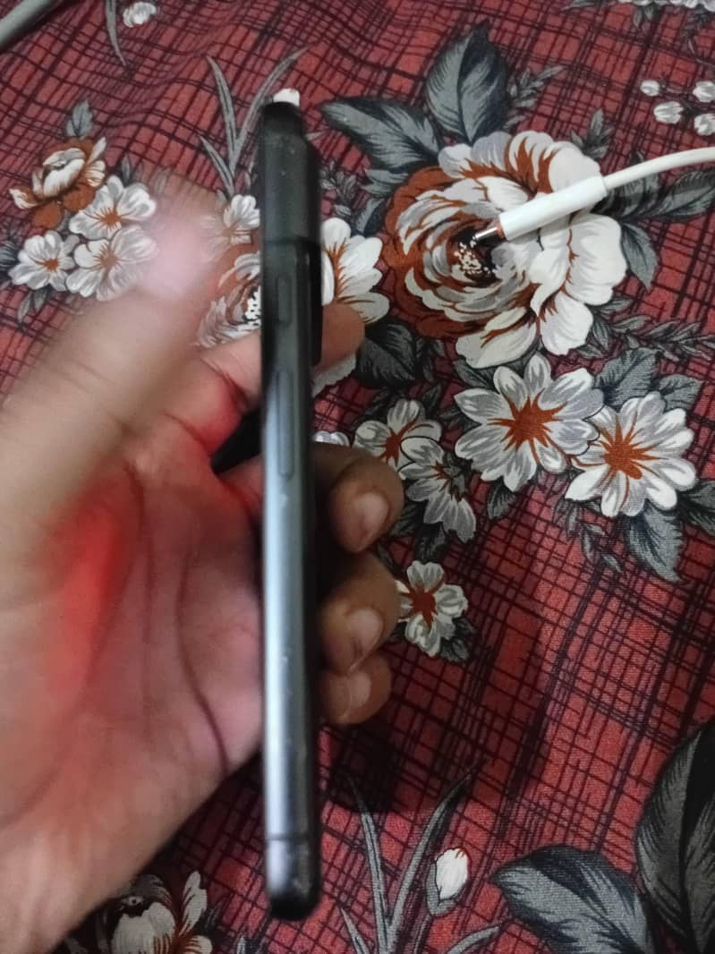 Google Pixel 8 3