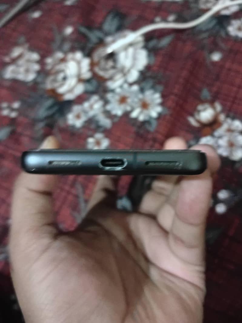 Google Pixel 8 5