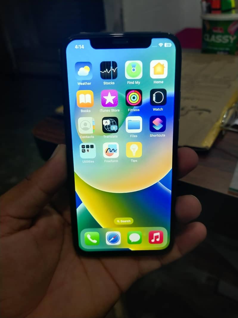 Apple iPhone X 5