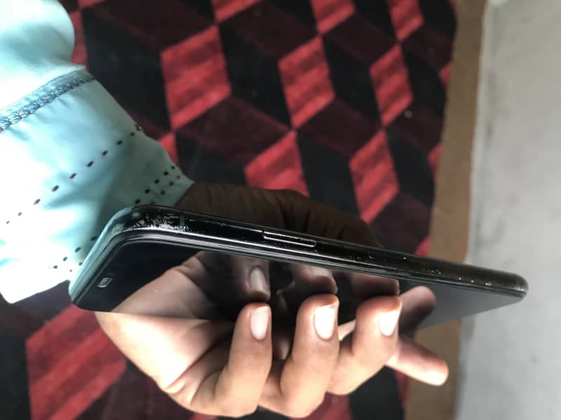 Apple iPhone 11 Pro Max 4