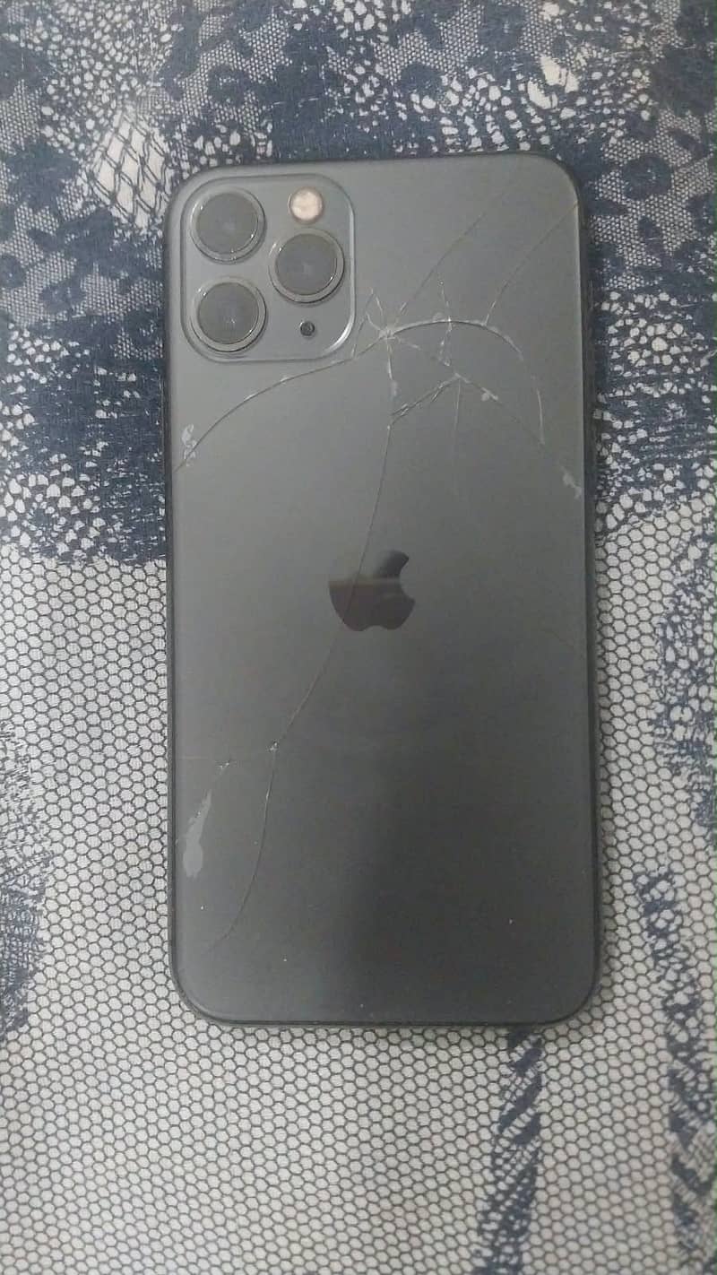 Apple iPhone 11 Pro 4
