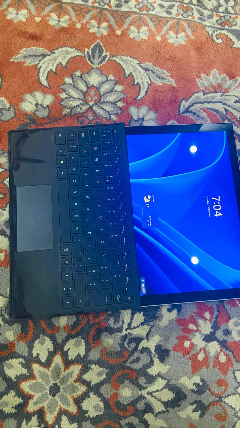 Microsoft surface 7 pro 4