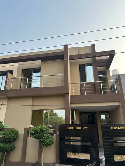 Avail Yourself A Great Facing Park 5 Marla House In Central Park Housing Scheme