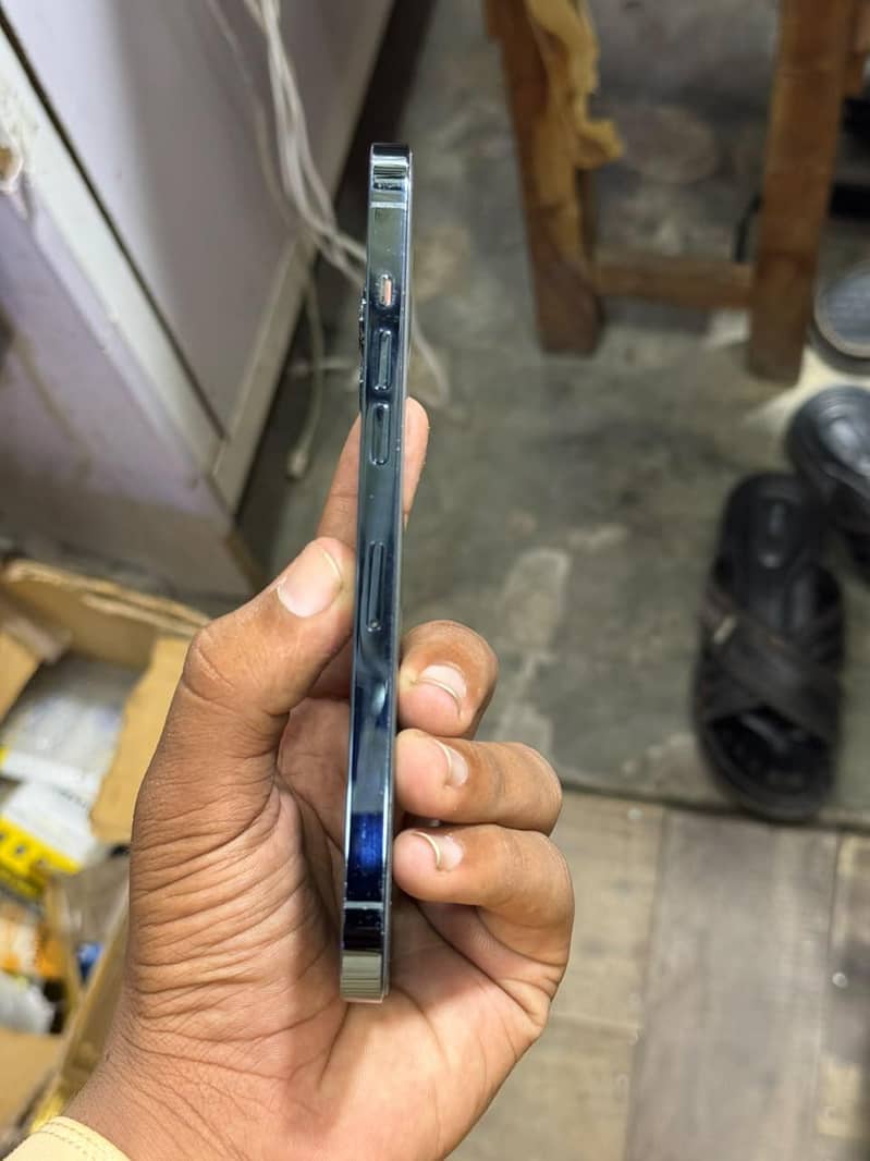 Apple iPhone 12 Pro Max 1