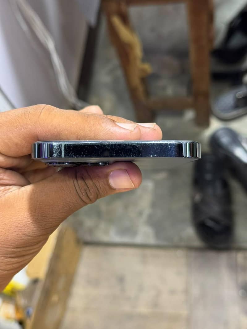 Apple iPhone 12 Pro Max 2