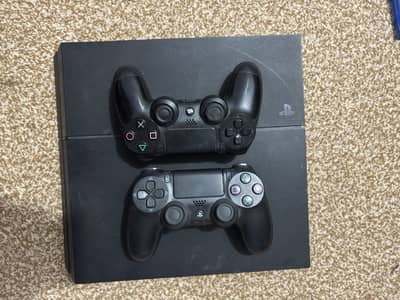 Sony PS4 500GB with 2 Controllers & Games
