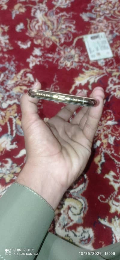 Apple iPhone XS
