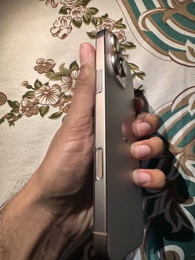 Apple iPhone 16 Pro Max