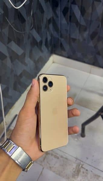 iphone 11 pro 1
