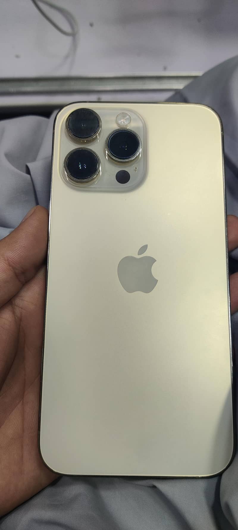 Apple iPhone 14 Pro Max 0