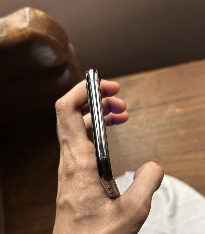 Apple iPhone 11 5