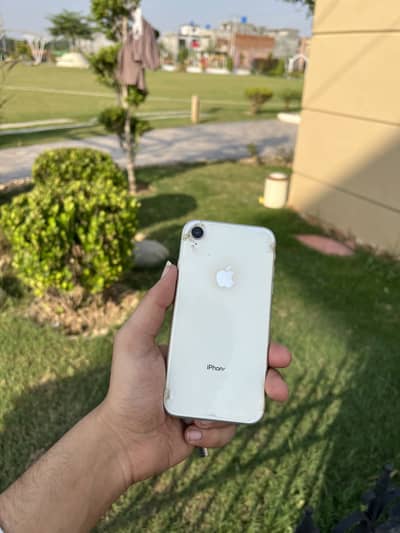 Apple iPhone XR