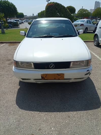 Nissan Sunny 1992