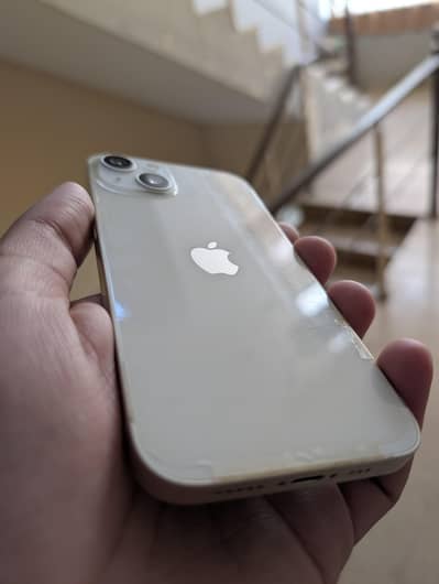 Apple iPhone 13