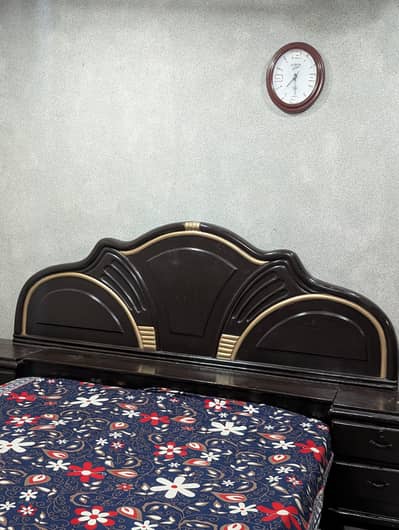Solid wood  heavy weight dubble bed
