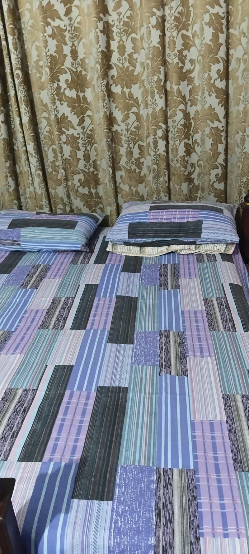 king size bed 1