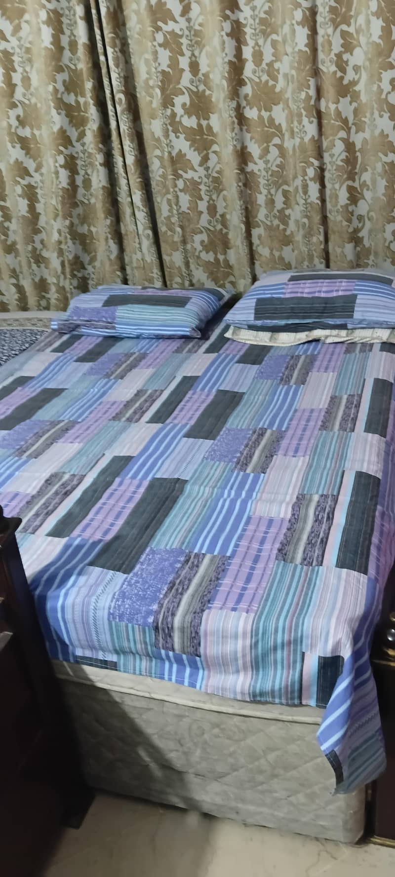 king size bed 3