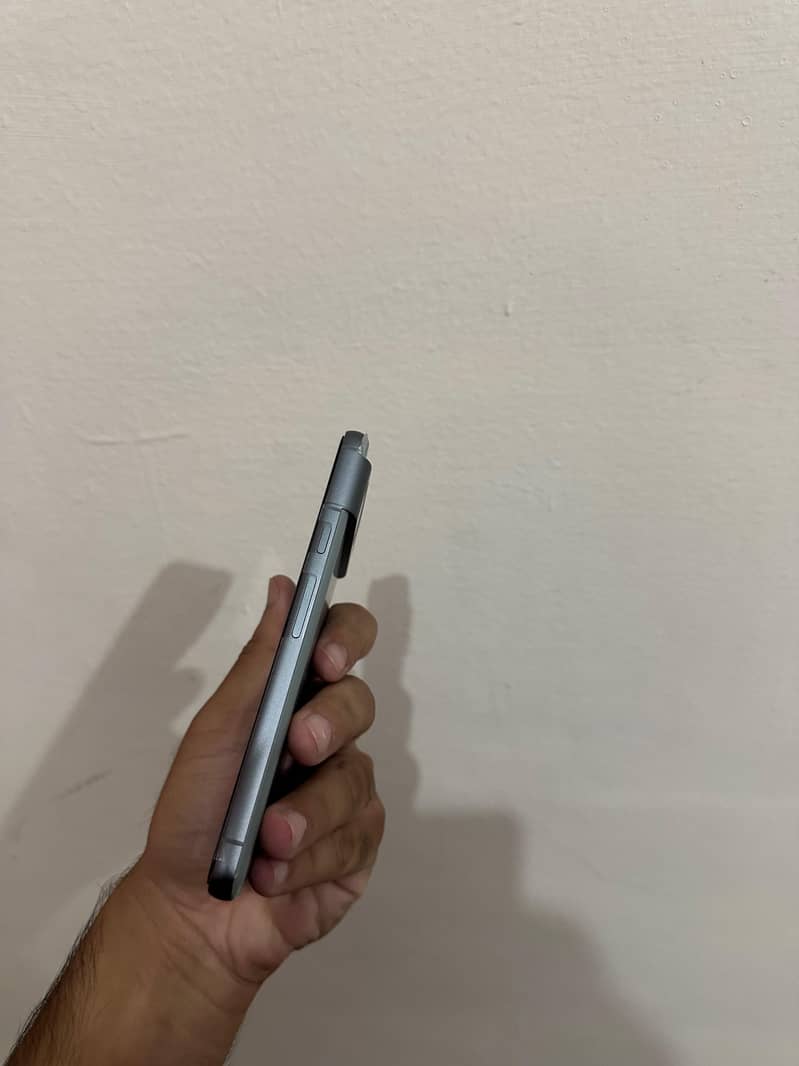 Google Pixel 8 3