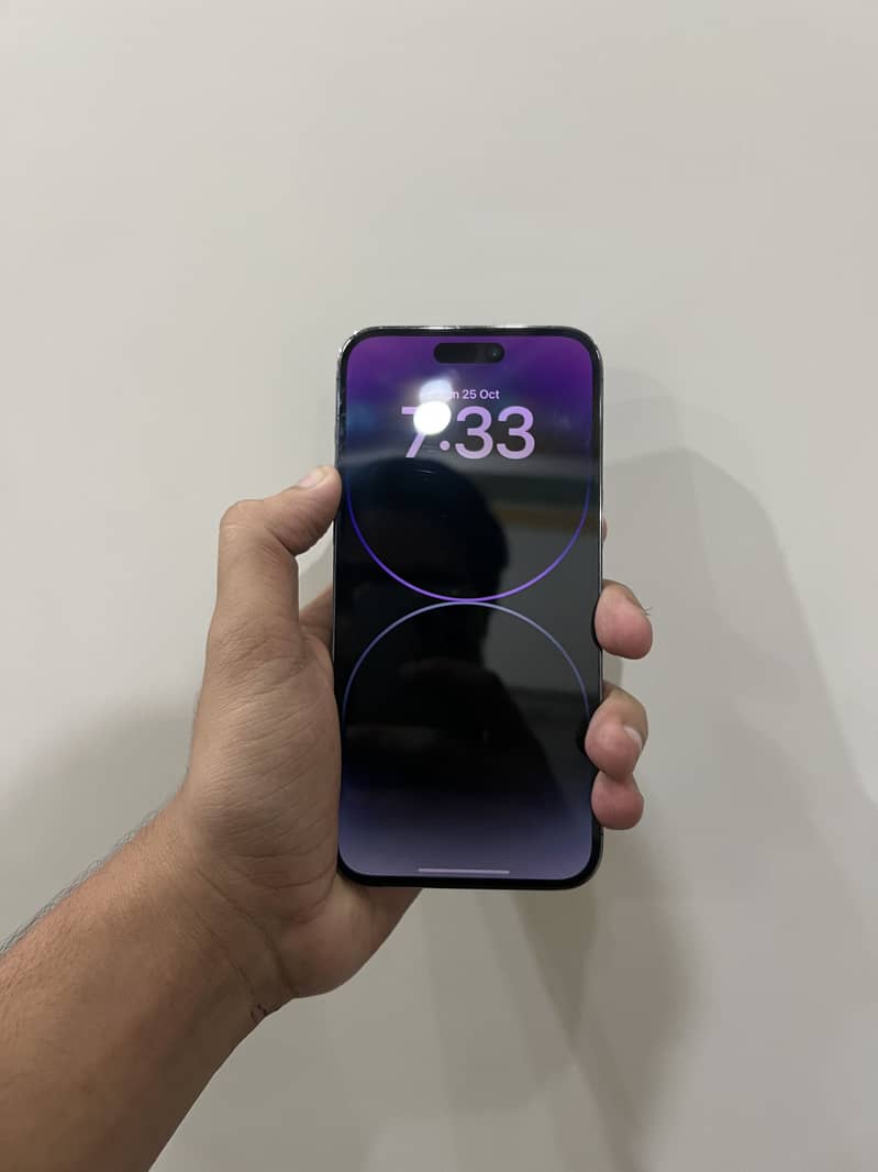 Apple iPhone 14 Pro Max 0