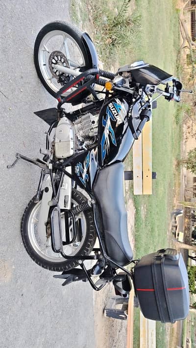 Suzuki gs150 se