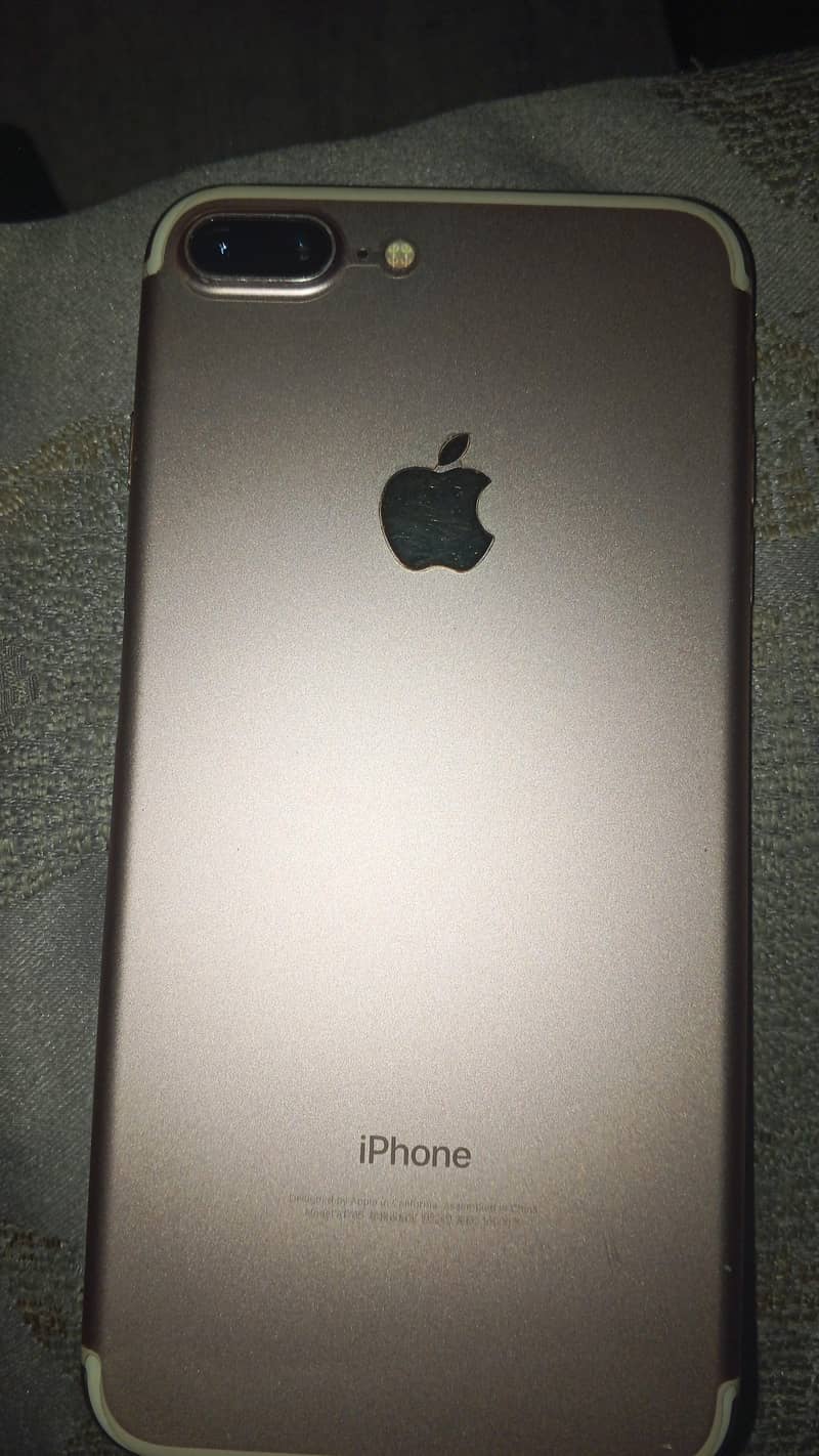 Apple iPhone 7 Plus 0