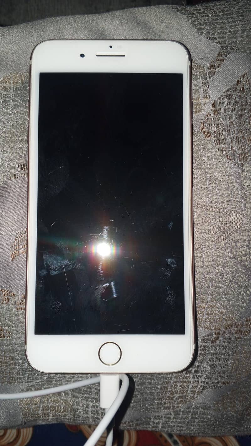 Apple iPhone 7 Plus 5