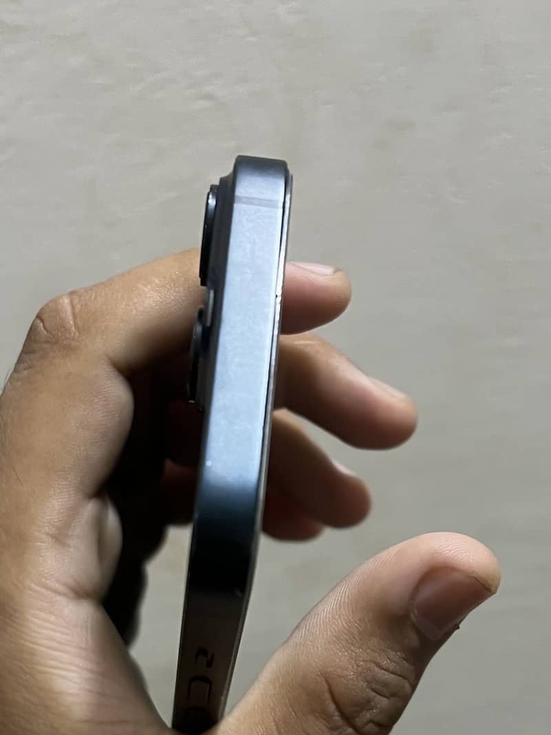 Apple iPhone 14 6