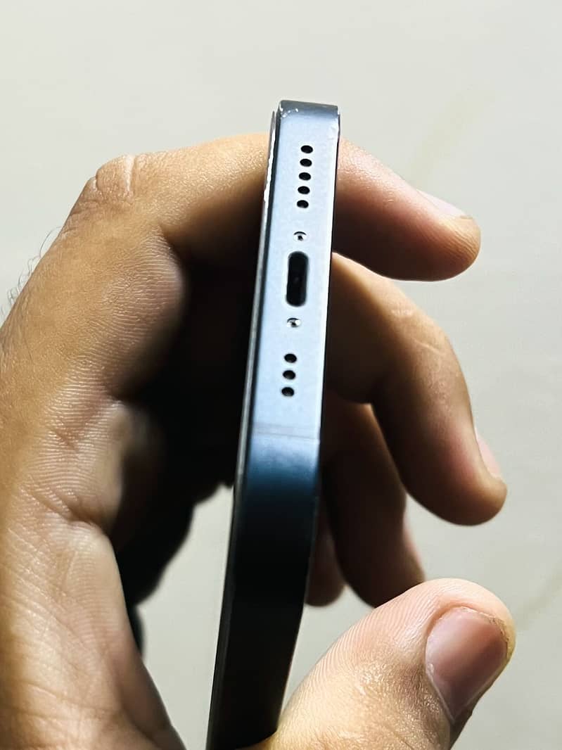 Apple iPhone 14 7