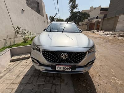 MG HS 2022