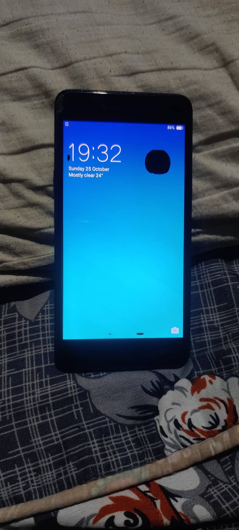 OPPO A76 3