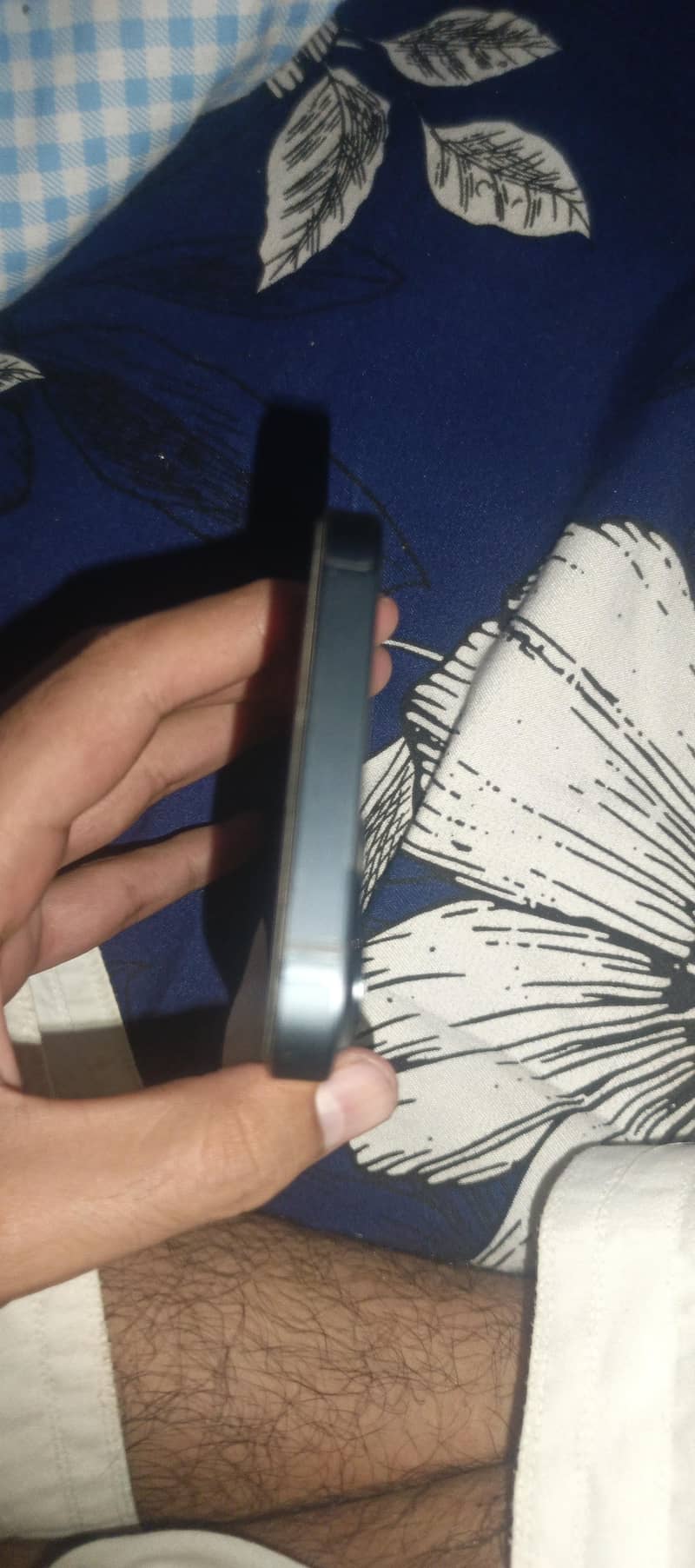 Apple iPhone 13 2