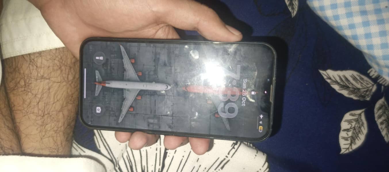 Apple iPhone 13 3