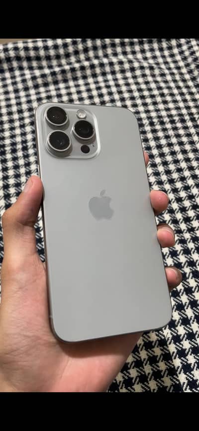 Apple iPhone 15 Pro Max